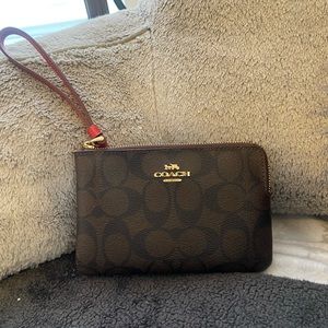 COACH | wristlet